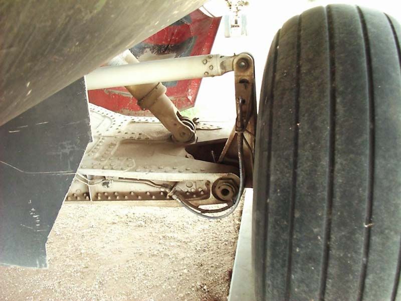 main-landing-gear.jpg