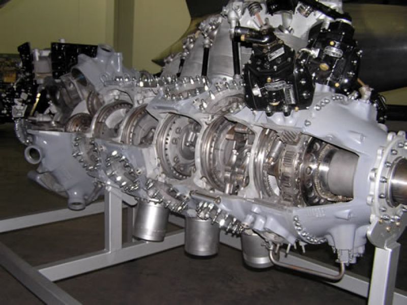 piston-engine-cutaway.jpg