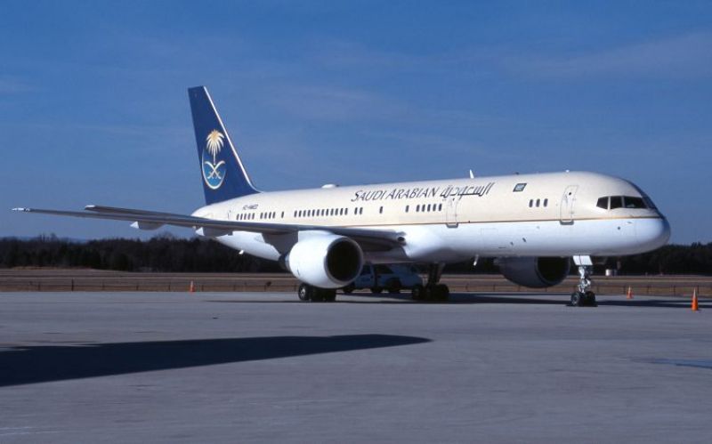 royal-saudi-b757-large.jpg