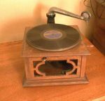 phonograph2.jpg