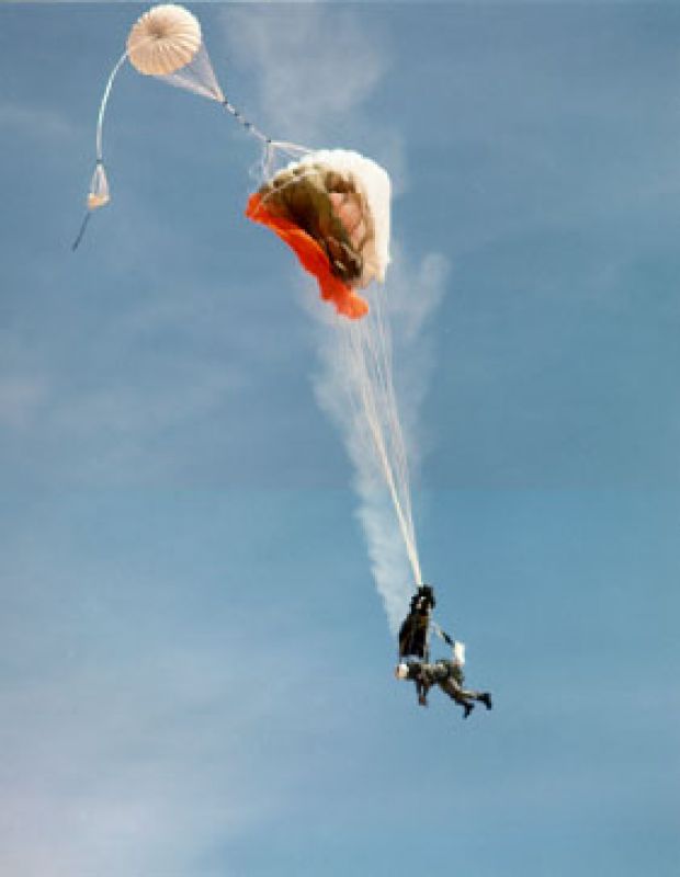 ejection-seat-nasa-mbchute.jpg